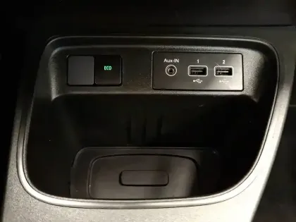 Photo 27 Renault Twingo  III E-Tech