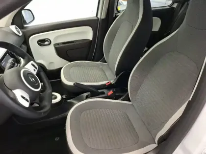 Photo 10 Renault Twingo  III E-Tech