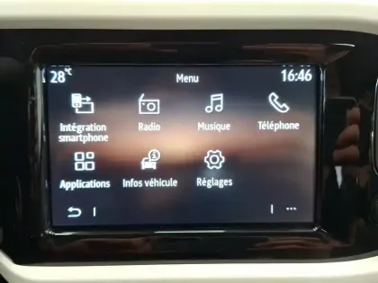 Photo 29 Renault Twingo  III E-Tech