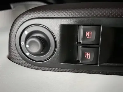 Photo 15 Renault Twingo  III E-Tech