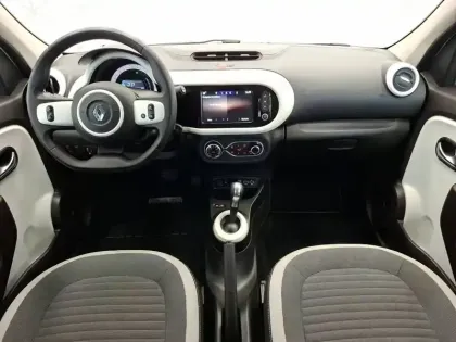 Photo 11 Renault Twingo  III E-Tech