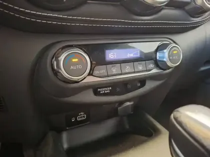 Photo 41 Nissan Juke  HYBRID 143