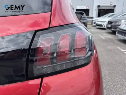 Photo 23 Peugeot 2008  PureTech 130 S&S EAT8