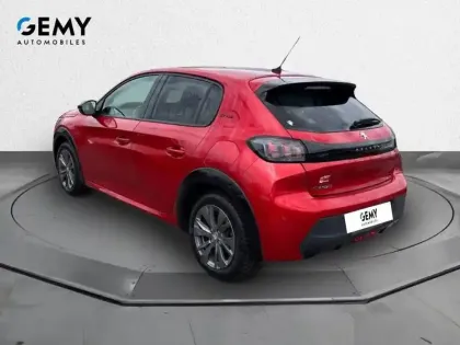 Photo 6 Peugeot 2008  PureTech 130 S&S EAT8
