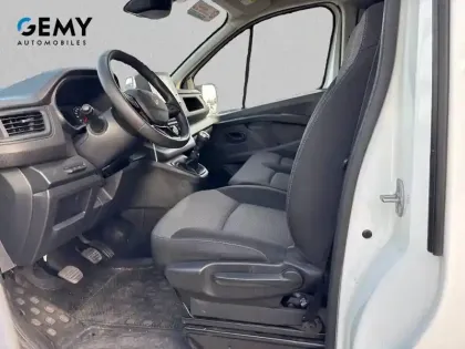Photo 8 Renault Trafic  FG BLUE DCI 130 L1H1 3T GSR2