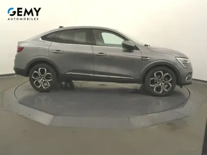 Photo 18 Renault Arkana  mild hybrid 140 EDC FAP - 22