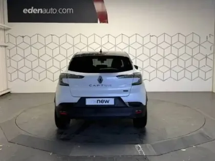 Photo 35 Renault Captur  E-Tech full hybrid 145 ch