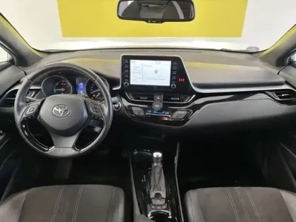 Photo 10 Toyota C-HR Hybrid GR Sport 2.0 184