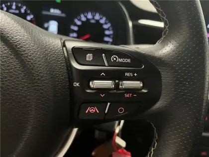 Photo 15 Kia Stonic 1.0 T-GDI 100 CH BVM6