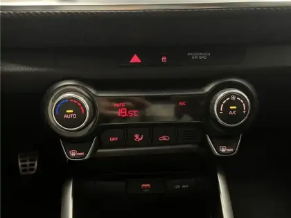 Photo 14 Kia Stonic 1.0 T-GDI 100 CH BVM6