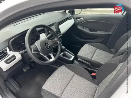 Photo 14 Renault Clio  1.6 E-Tech hybride 145ch Evolution