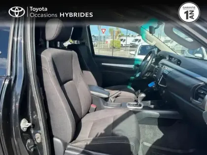 Photo 5 Toyota Hilux  2.4 D-4D 150ch X-Tra Cabine Légende 4WD BVA RC23