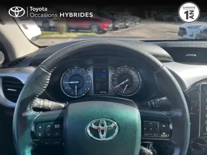 Photo 12 Toyota Hilux  2.4 D-4D 150ch X-Tra Cabine Légende 4WD BVA RC23