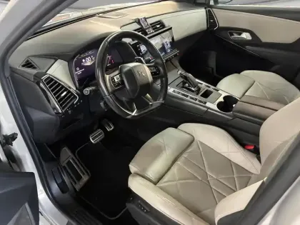 Photo 39 DS DS 7  E-TENSE 4x4 300ch Esprit Voyage