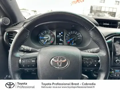 Photo 12 Toyota Hilux  2.8 D-4D X-Tra Cabine Invincible 4WD BVA RC21