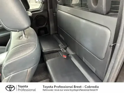 Photo 11 Toyota Hilux  2.8 D-4D X-Tra Cabine Invincible 4WD BVA RC21