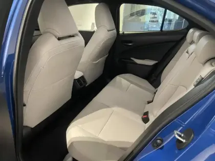Photo 9 Lexus UX  250h Executive 2WD