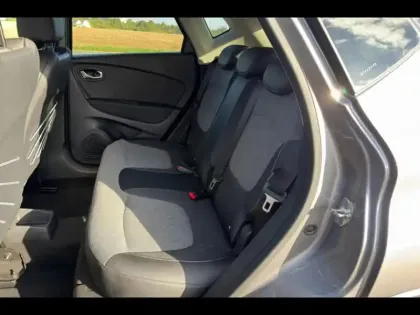 Photo 10 Renault Captur  1.3 TCe 150ch FAP Intens EDC