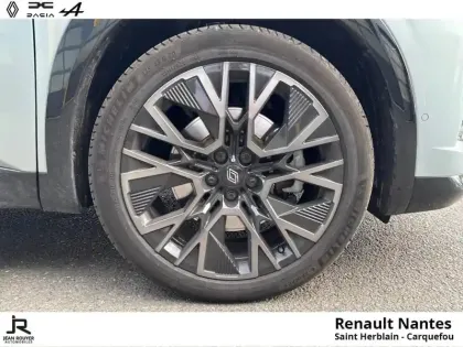 Photo 8 Renault Espace  E-Tech full hybrid 200ch esprit Alpine 7 places