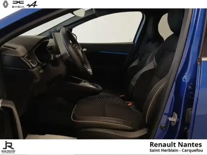 Photo 10 Renault Symbioz  1.8 E-Tech full hybrid 160ch Iconic - Toutes Options