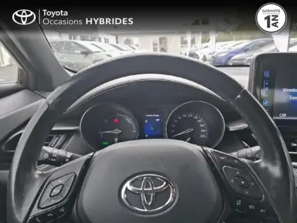 Photo 12 Toyota C-HR  122h Dynamic 2WD E-CVT RC18