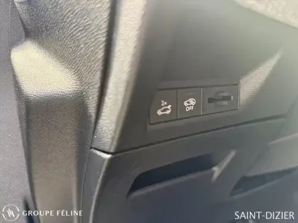 Photo 13 Peugeot 3008  Electrique 210ch Batterie 73 kWh GT Exclusive