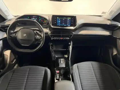 Photo 7 Peugeot 2008  e- 136ch Style