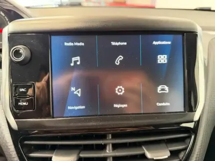 Photo 11 Peugeot 208  1.2 110 S&S 5p clim camera Régulateur Bluetooth