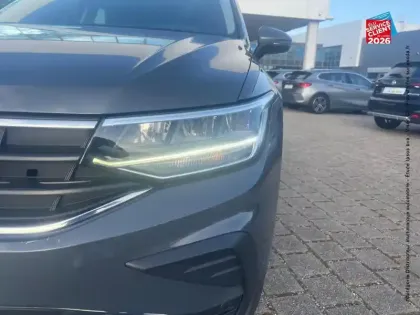 Photo 12 Volkswagen Tiguan  2.0 TDI 150ch Life Business DSG7