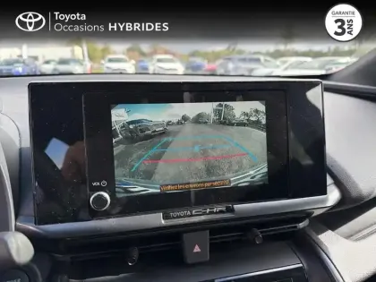 Photo 8 Toyota C-HR  1.8 Hybride 140ch Dynamic MY25