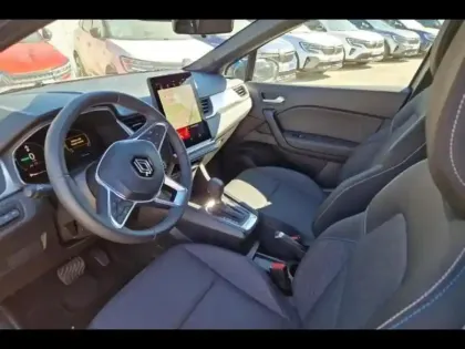 Photo 12 Renault Captur  1.8 E-Tech full hybrid 160ch Evolution - 25