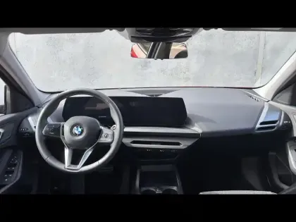 Photo 10 BMW Serie 1 Série 1 116A 122ch M Sport Design DKG7
