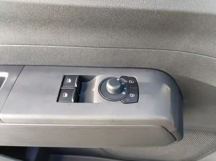 Photo 5 Ford Transit Courier Fourgonnette 1.0 EcoBoost 125ch Cabine Approfondie Trend DCT7