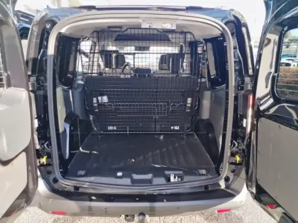 Photo 10 Ford Transit Courier Fourgonnette 1.0 EcoBoost 125ch Cabine Approfondie Trend DCT7