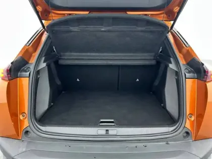 Photo 12 Peugeot 2008  PureTech 100 S&S BVM6