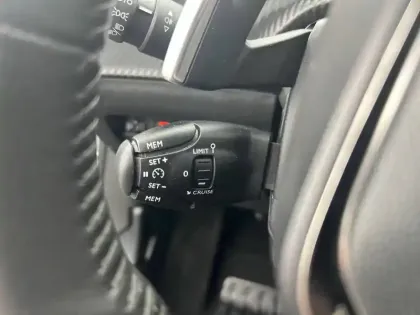 Photo 41 Peugeot 2008  PureTech 130 S&S EAT8