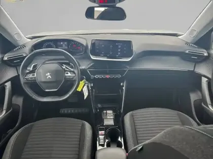 Photo 30 Peugeot 2008  PureTech 130 S&S EAT8
