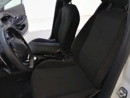Photo 10 Peugeot 208  Hybrid 100 e-DCS6