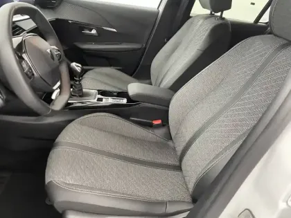 Photo 13 Peugeot 208  100 S&S BVM6