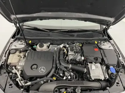 Photo 19 Mercedes Classe A  250 e 8G-DCT