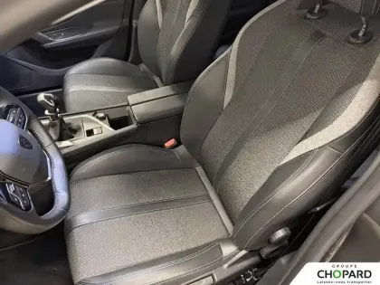 Photo 10 Peugeot 308  SW PureTech 130ch S&S BVM6