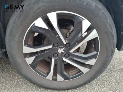 Photo 10 Peugeot 2008  PureTech 130 S&S EAT8