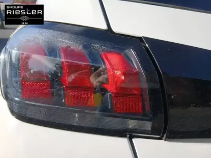 Photo 16 Peugeot 208  PureTech 100 S&S BVM6