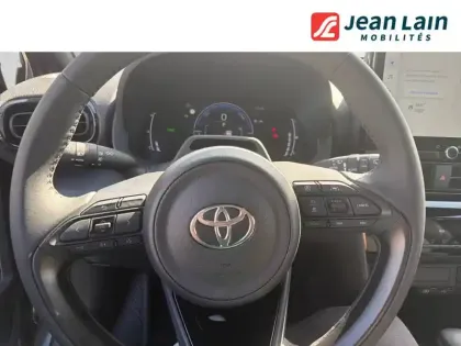 Photo 11 Toyota Yaris  Cross Hybride 130h 2WD