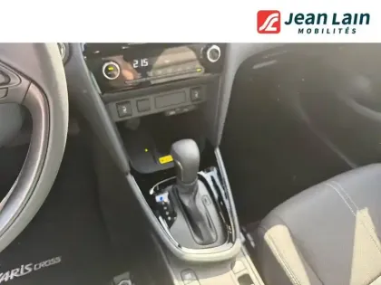 Photo 12 Toyota Yaris  Cross Hybride 130h 2WD