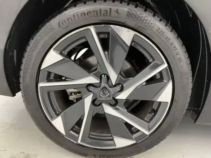 Photo 15 Peugeot 308  PureTech 130ch S&S EAT8