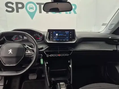 Photo 22 Peugeot 2008  PureTech 130 S&S EAT8