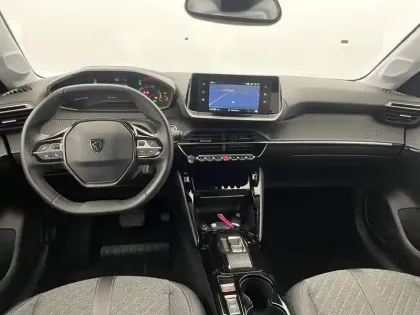 Photo 24 Peugeot 208  Electrique 50 kWh 136ch