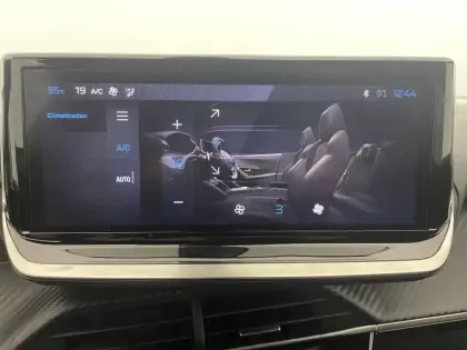 Photo 19 Peugeot 2008  PureTech 100 S&S BVM6