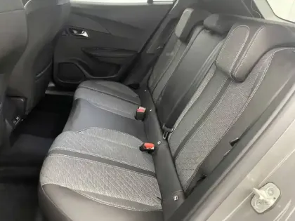 Photo 14 Peugeot 2008  PureTech 100 S&S BVM6